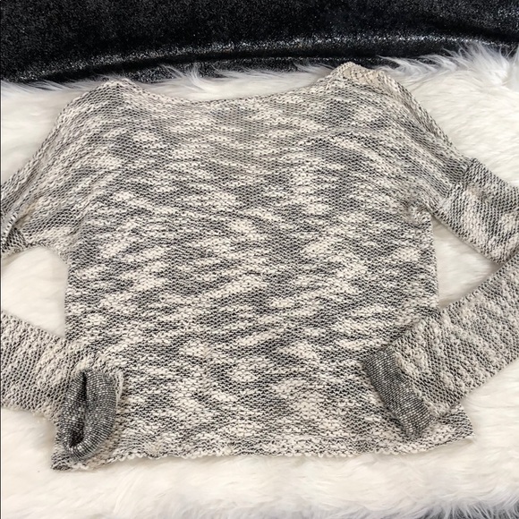 Lace Front cropped sweater - Picture 3 of 3